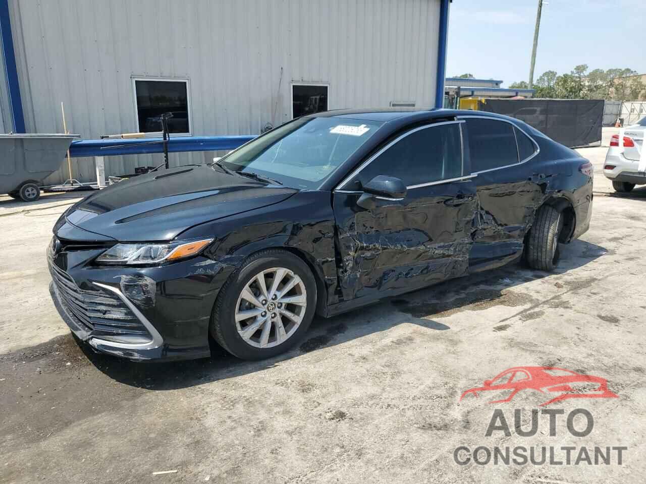 TOYOTA CAMRY 2022 - 4T1R11AK4NU712386