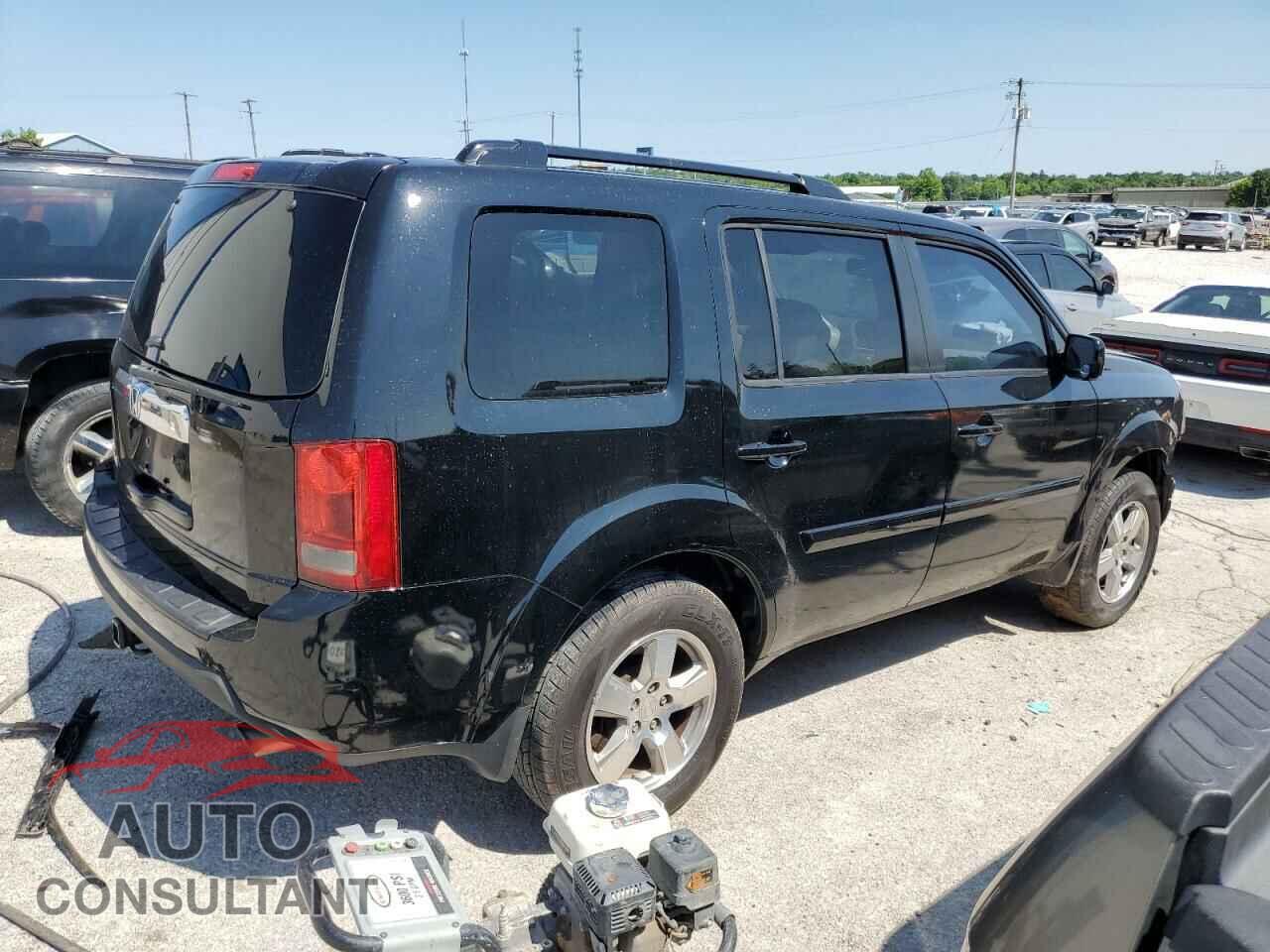 HONDA PILOT 2011 - 5FNYF3H5XBB020344