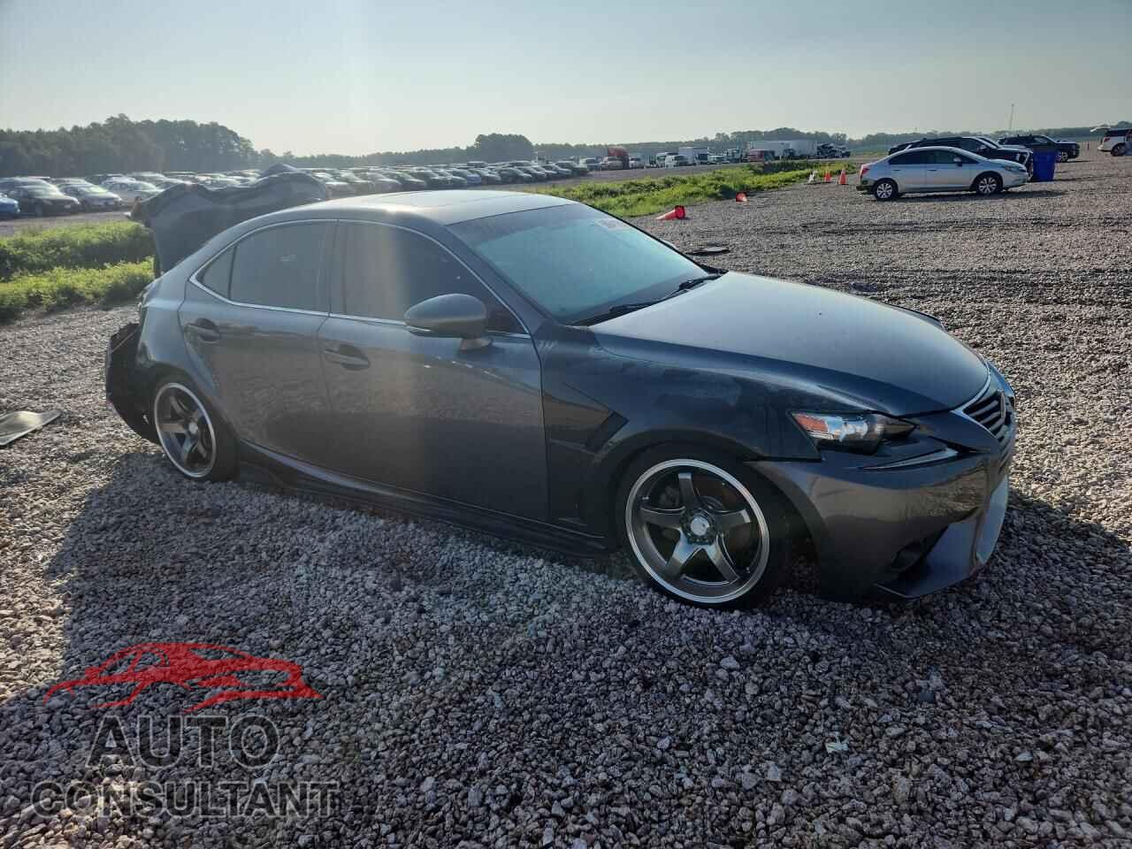 LEXUS IS 2015 - JTHCF1D21F5020085
