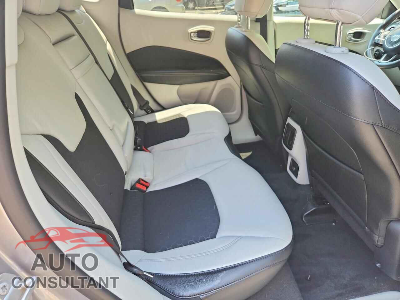 JEEP COMPASS 2018 - 3C4NJCBB5JT495190
