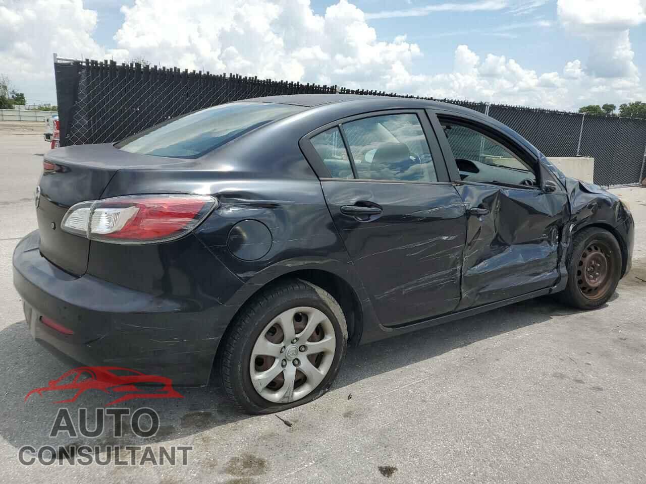 MAZDA 3 2013 - JM1BL1TF2D1845308