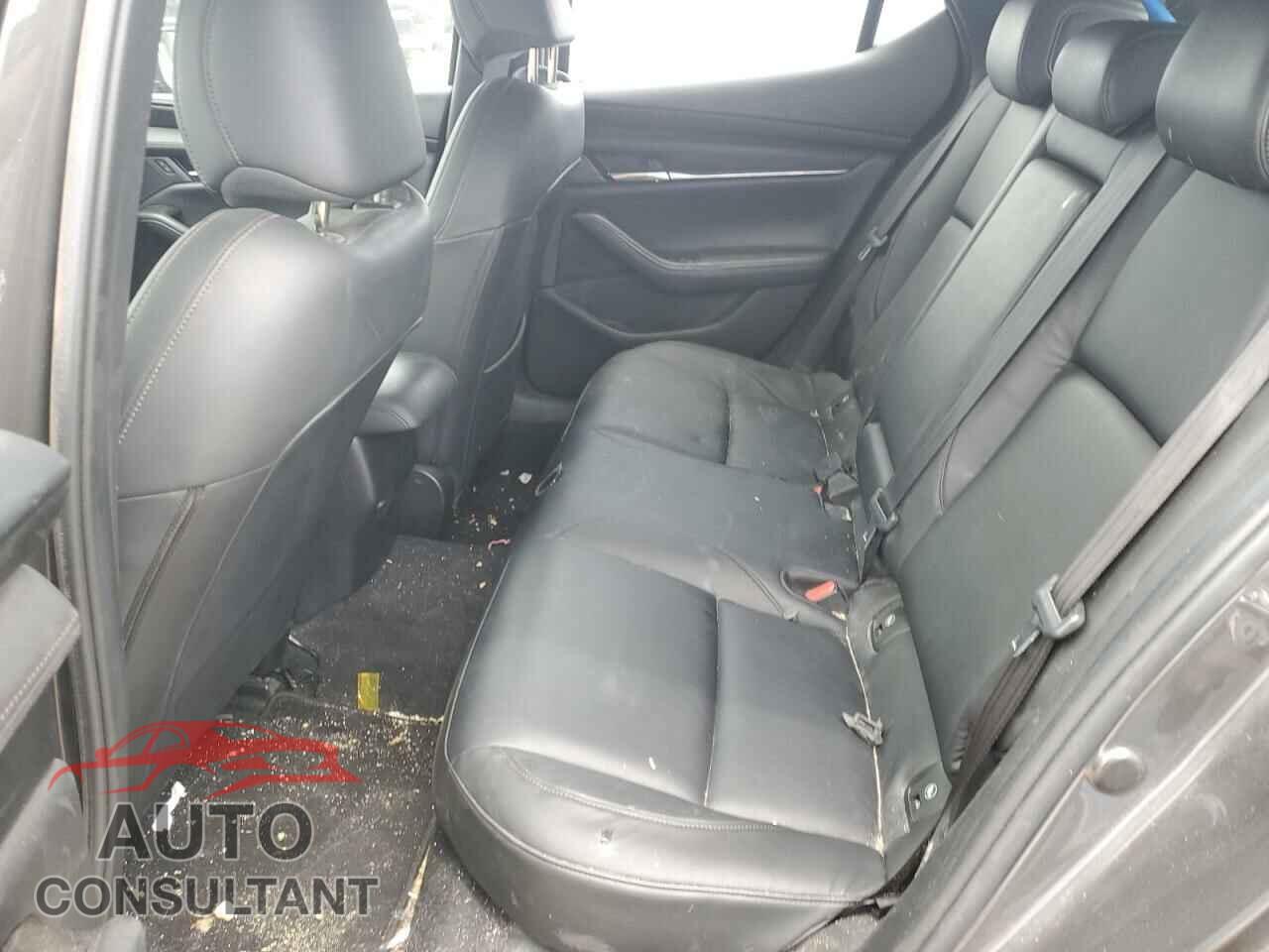 MAZDA 3 2019 - JM1BPAJM5K1138013