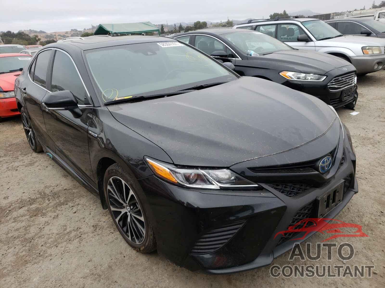 TOYOTA CAMRY 2019 - 4T1B21HK1KU520035