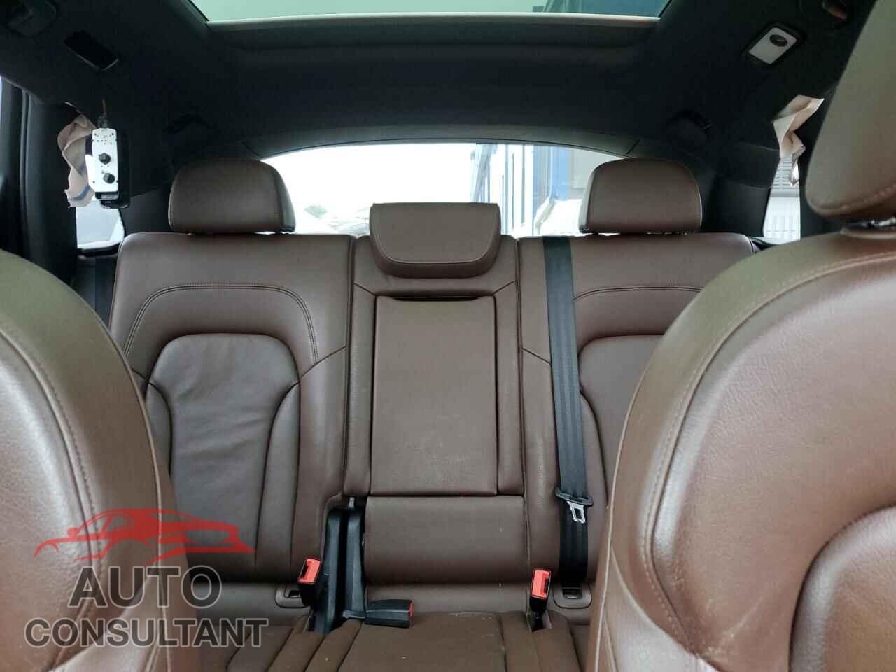 AUDI Q5 2017 - WA1M2AFP7HA054935