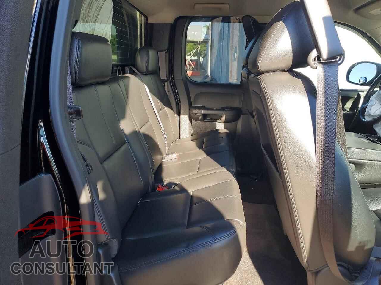 CHEVROLET SILVERADO 2013 - 1GCRKSE73DZ356043