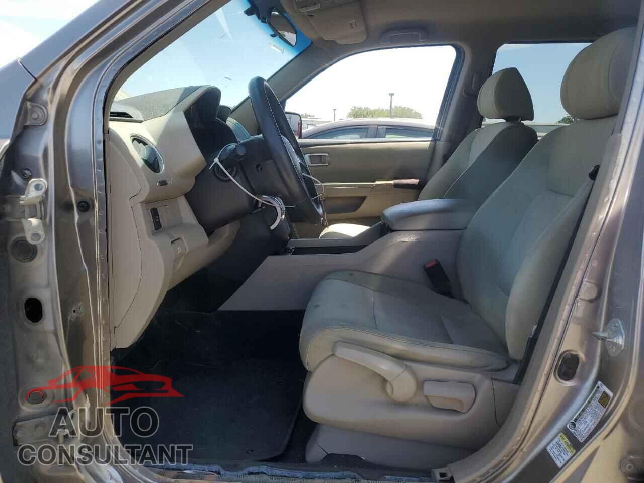 HONDA PILOT 2010 - 5FNYF4H2XAB014666