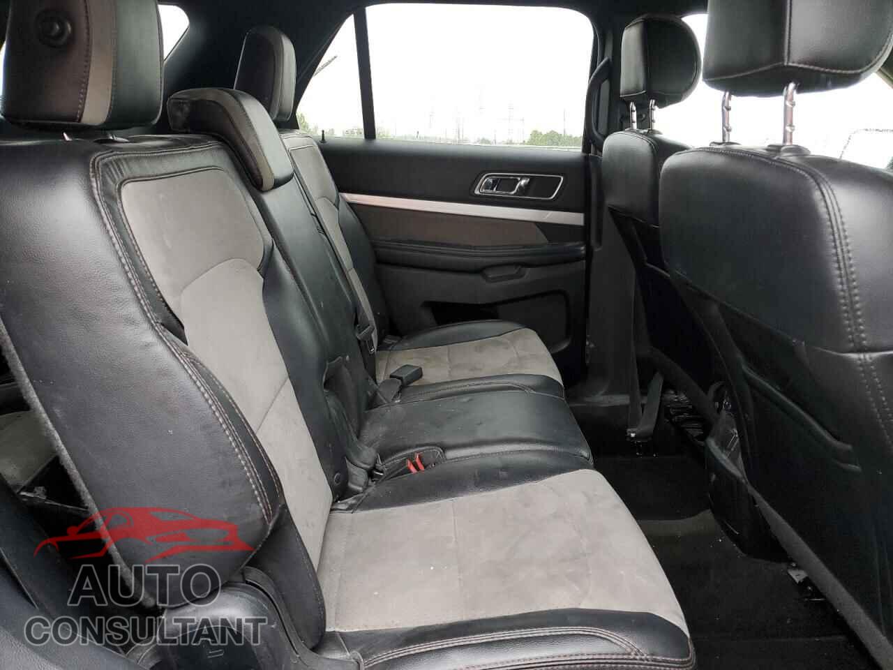 FORD EXPLORER 2017 - 1FM5K7D89HGE34568