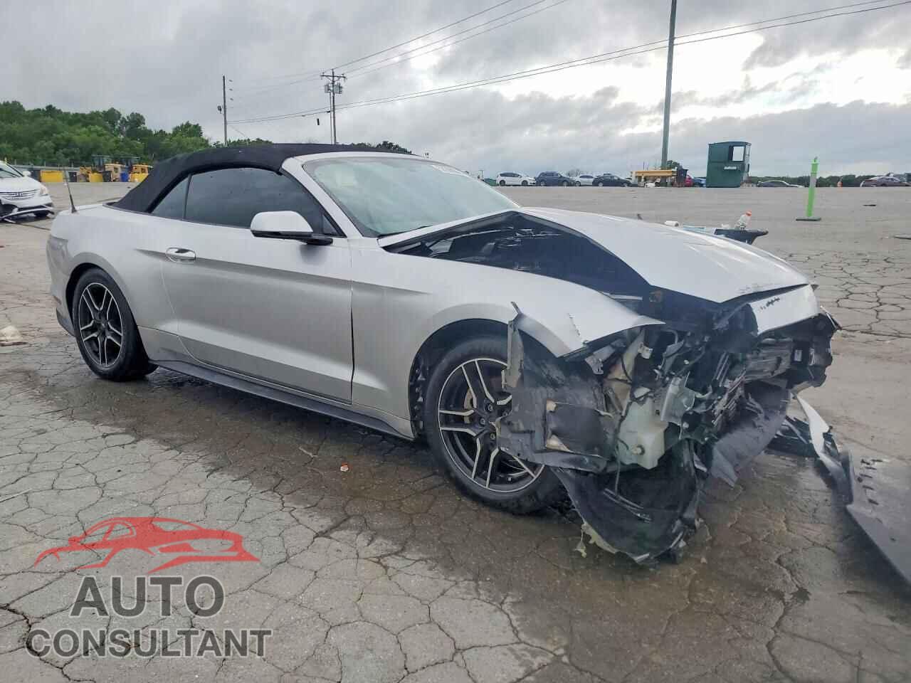 FORD MUSTANG 2018 - 1FATP8UH5J5133077