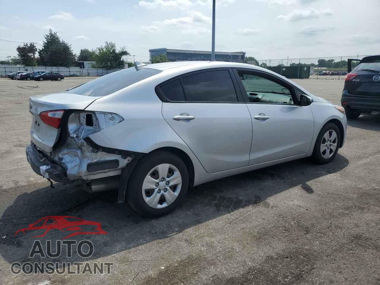 KIA FORTE 2016 - KNAFK4A68G5559871