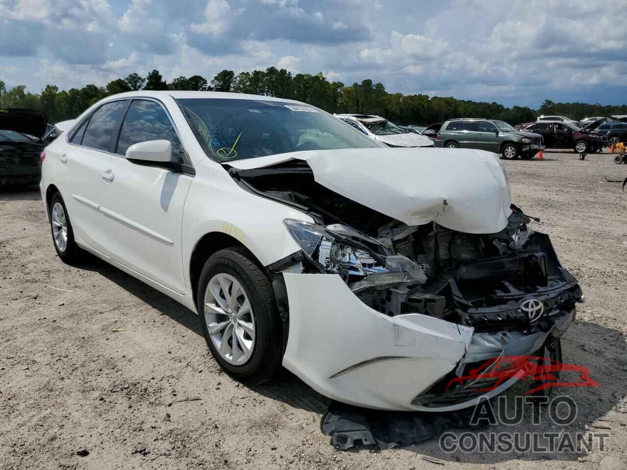 TOYOTA CAMRY 2016 - 4T4BF1FK5GR570019