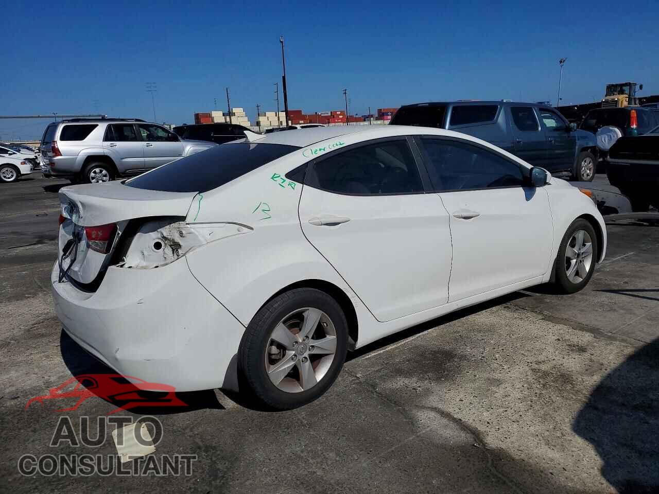 HYUNDAI ELANTRA 2013 - 5NPDH4AE7DH287390
