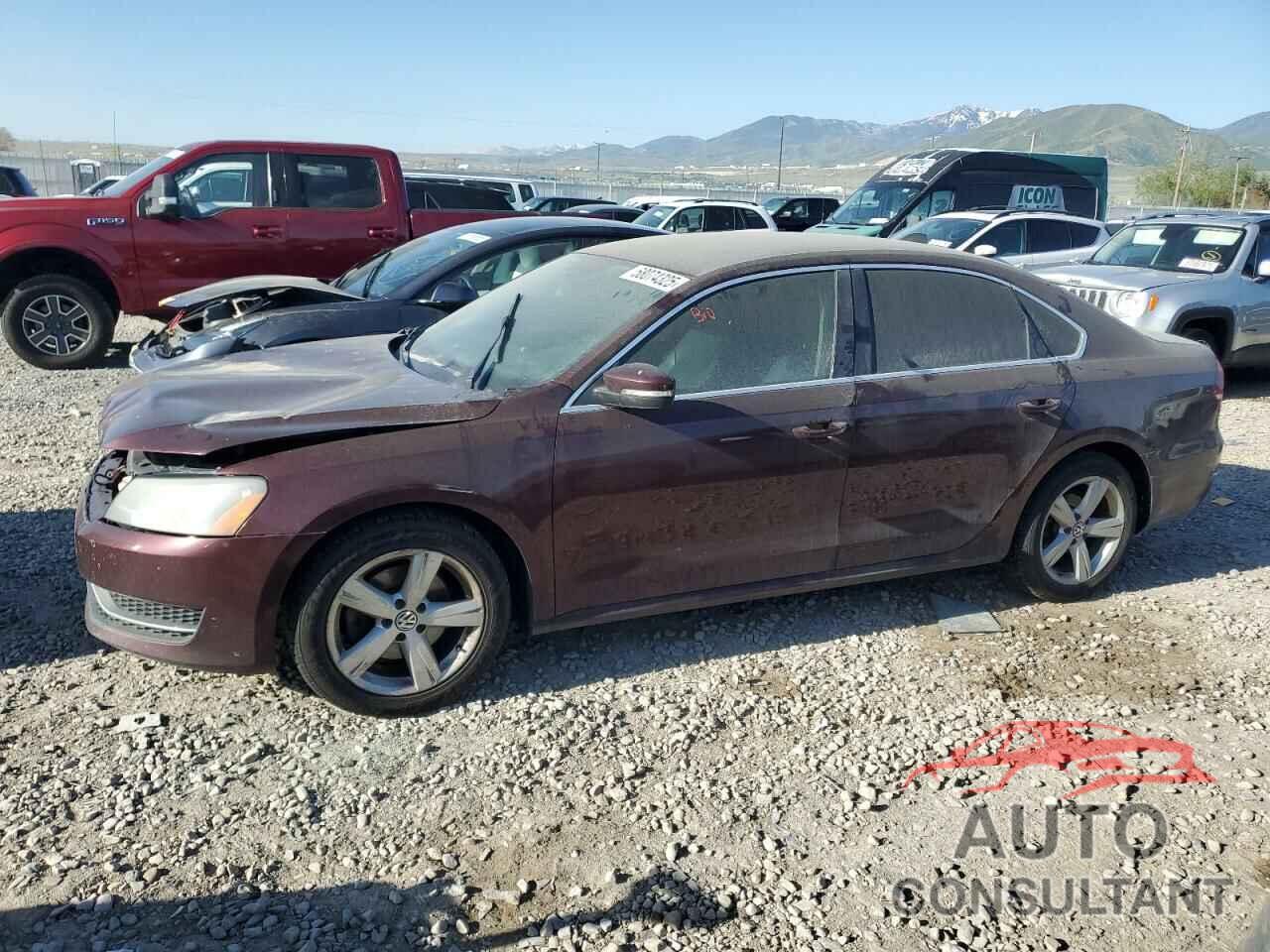VOLKSWAGEN PASSAT 2013 - 1VWBH7A39DC048715