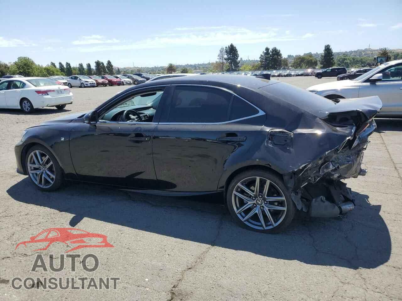 LEXUS IS 2015 - JTHBF1D20F5055602