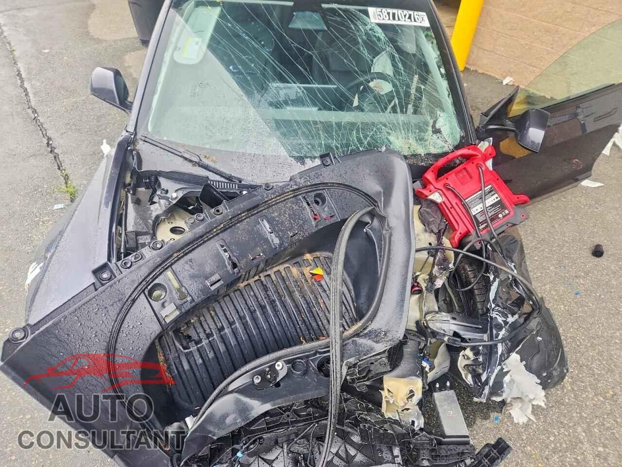 TESLA MODEL 3 2024 - 5YJ3E1EA8RF771553