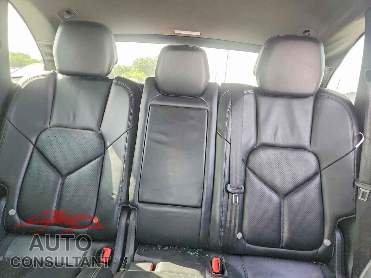 PORSCHE CAYENNE 2012 - WP1AA2A21CLA01088