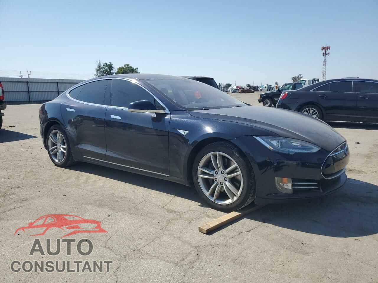 TESLA MODEL S 2014 - 5YJSA1S13EFP29202
