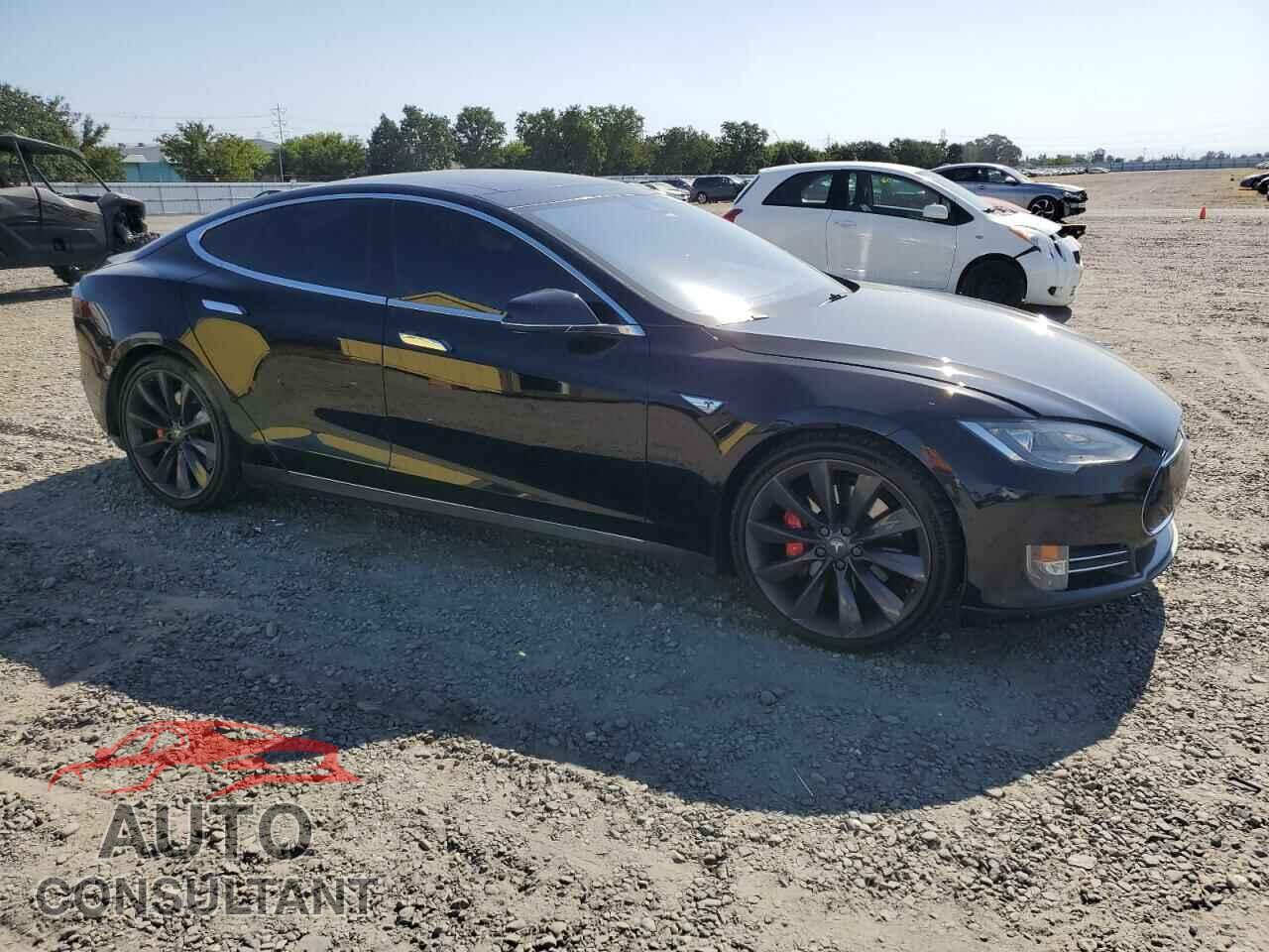 TESLA MODEL S 2015 - 5YJSA1E43FF117363