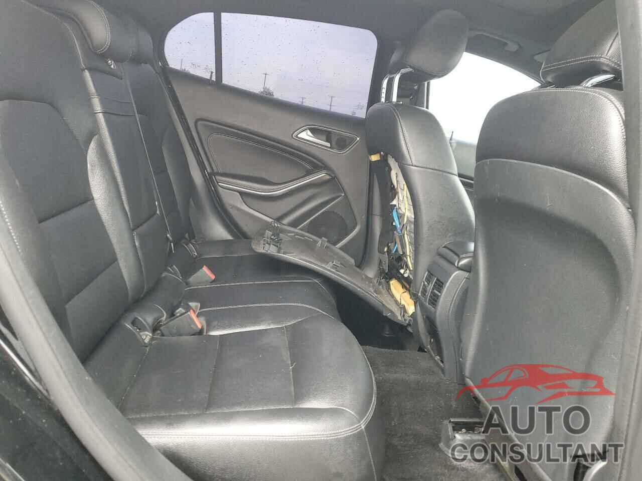 MERCEDES-BENZ GLA-CLASS 2017 - WDCTG4GB5HJ334905