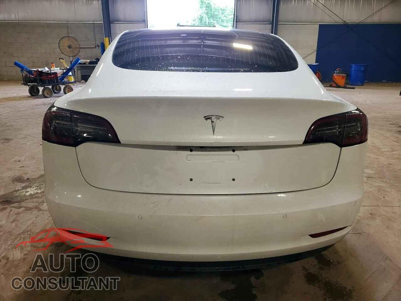 TESLA MODEL 3 2018 - 5YJ3E1EA6JF027163