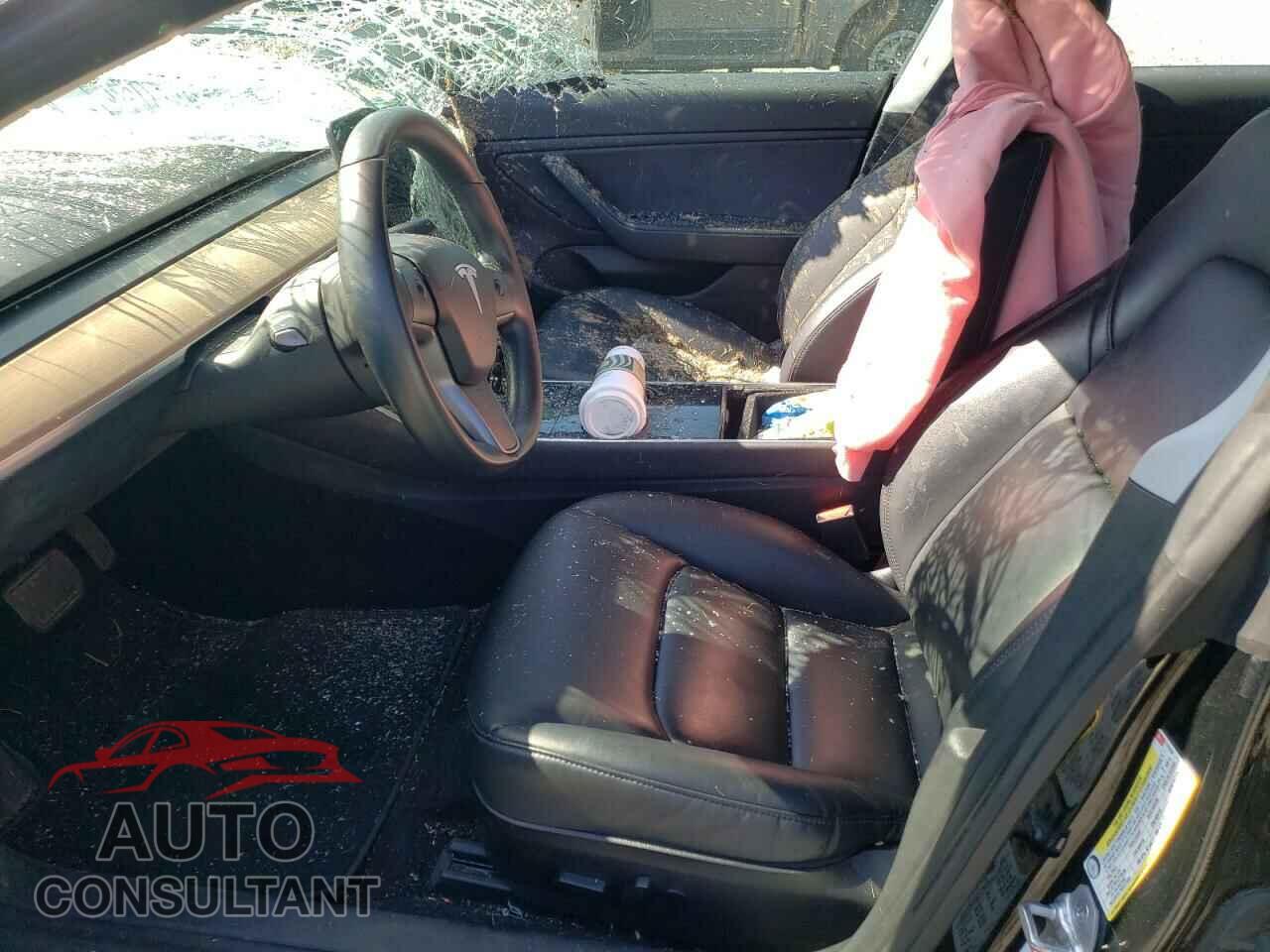 TESLA MODEL 3 2018 - 5YJ3E1EB5JF131832