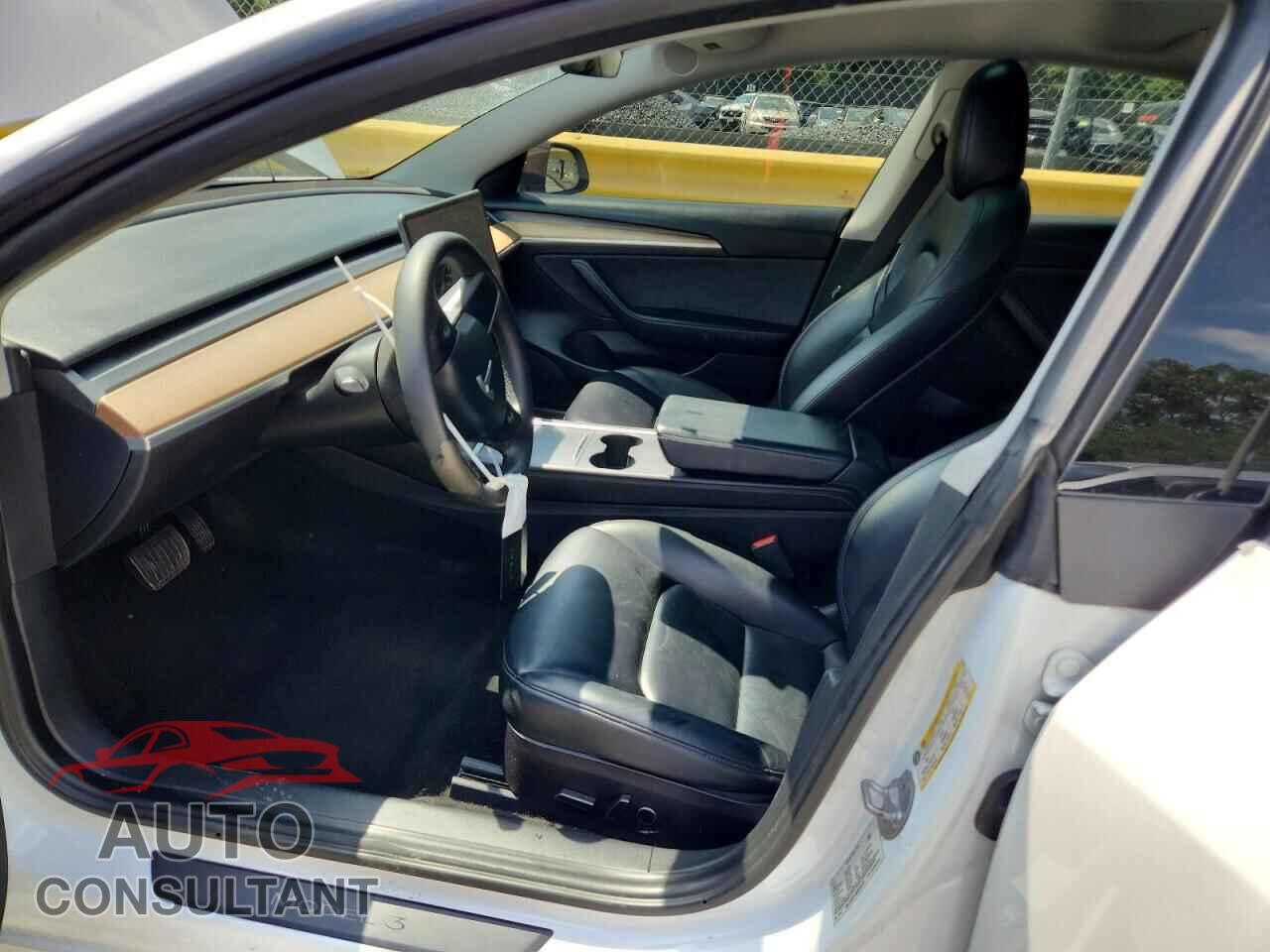 TESLA MODEL 3 2021 - 5YJ3E1EA8MF981787