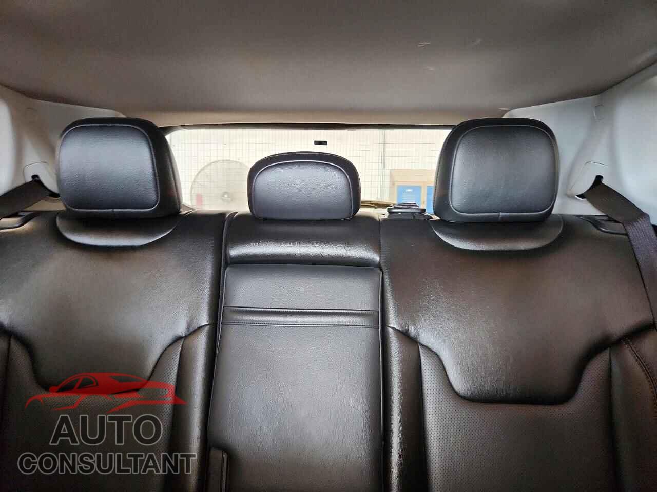 JEEP COMPASS 2019 - 3C4NJDCB2KT766518