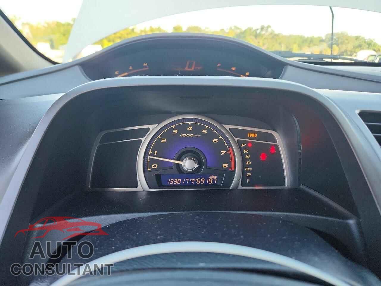HONDA CIVIC 2010 - 19XFA1F8XAE058779