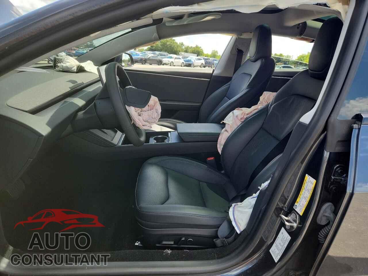 TESLA MODEL 3 2024 - 5YJ3E1EA4RF740963