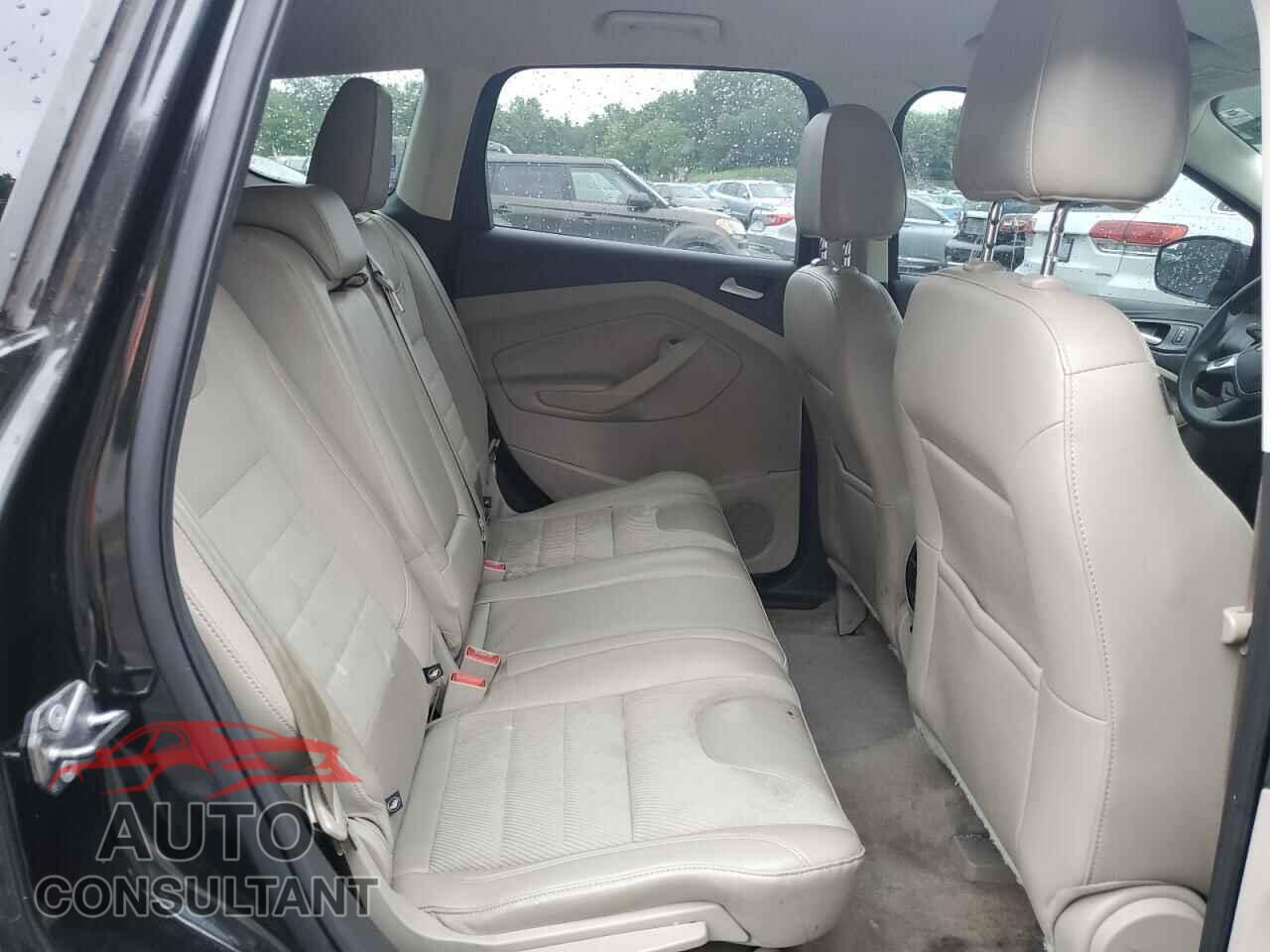 FORD ESCAPE 2015 - 1FMCU9G98FUB86586