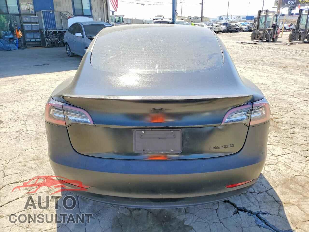 TESLA MODEL 3 2022 - 5YJ3E1EA8NF117100