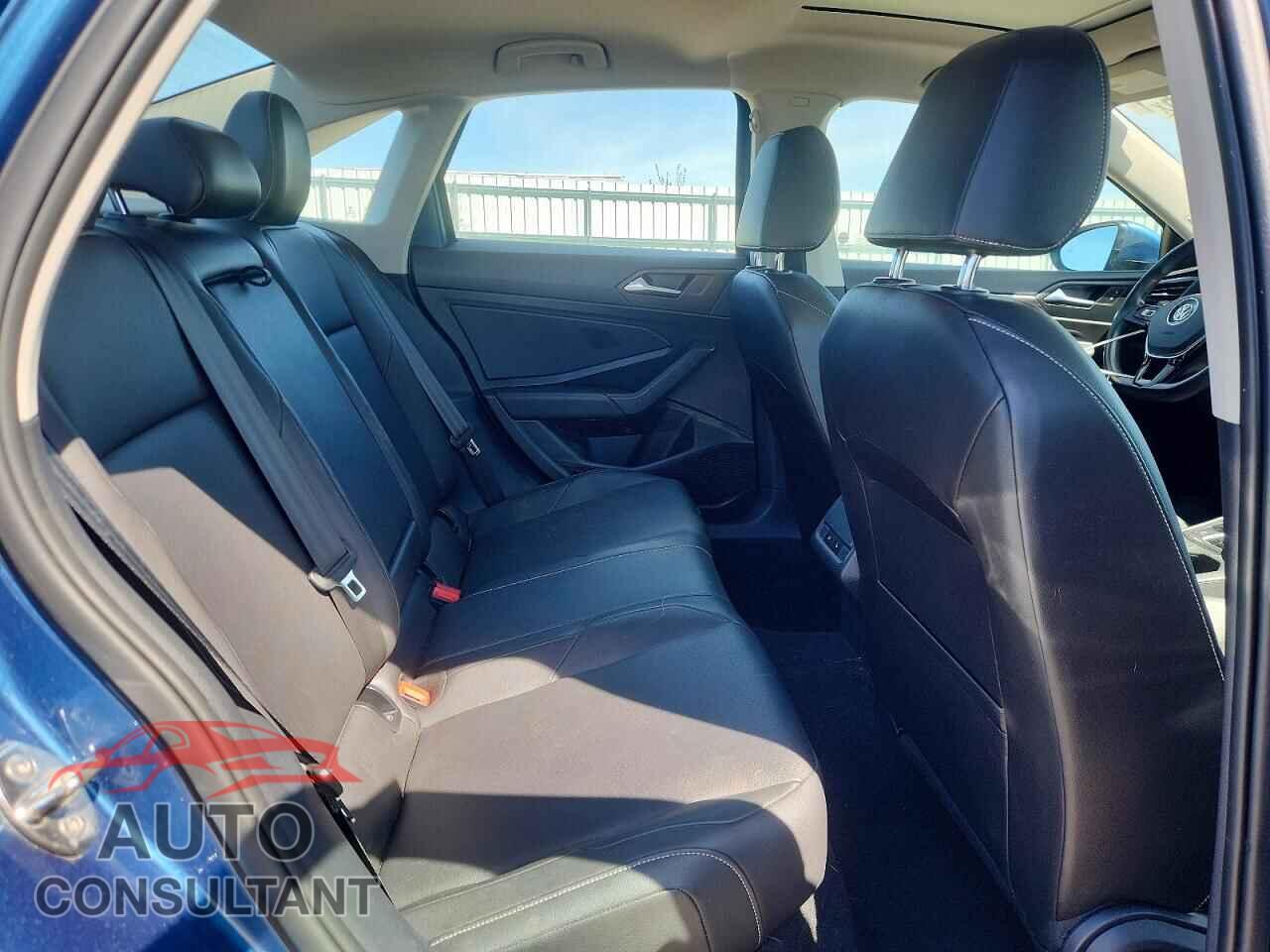VOLKSWAGEN JETTA 2019 - 3VWEB7BU9KM192525