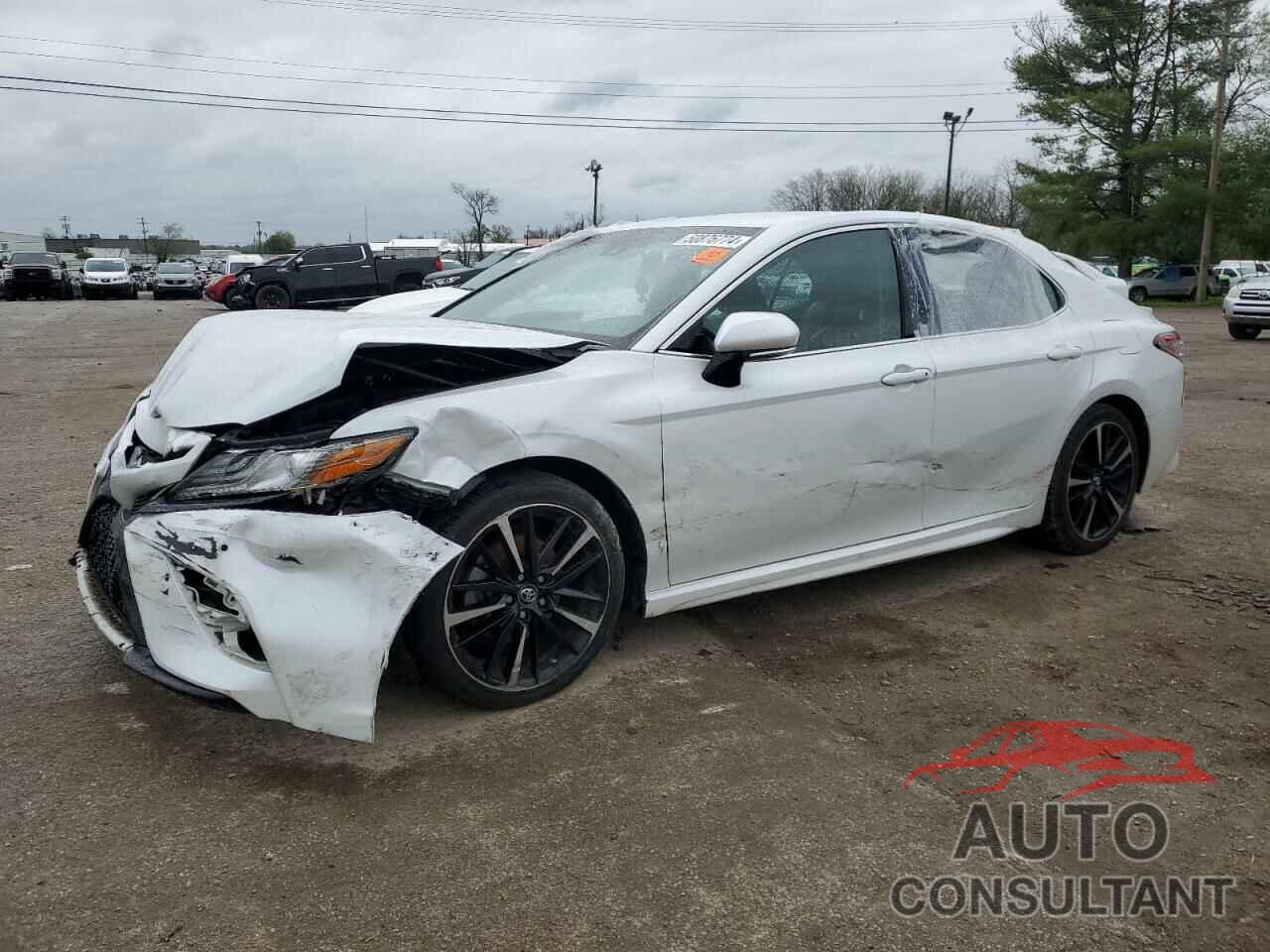 TOYOTA CAMRY 2018 - 4T1B61HK9JU139472