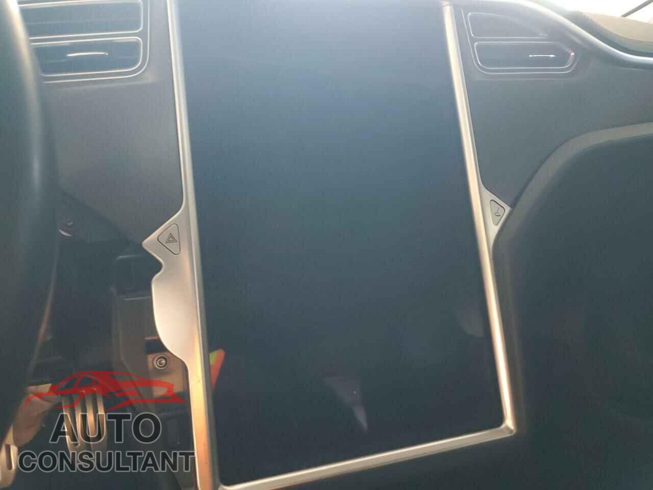 TESLA MODEL S 2013 - 5YJSA1DP2DFP17896