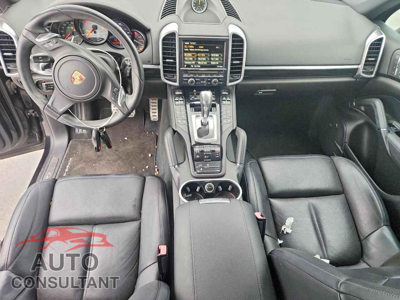 PORSCHE CAYENNE 2014 - WP1AB2A28ELA55178
