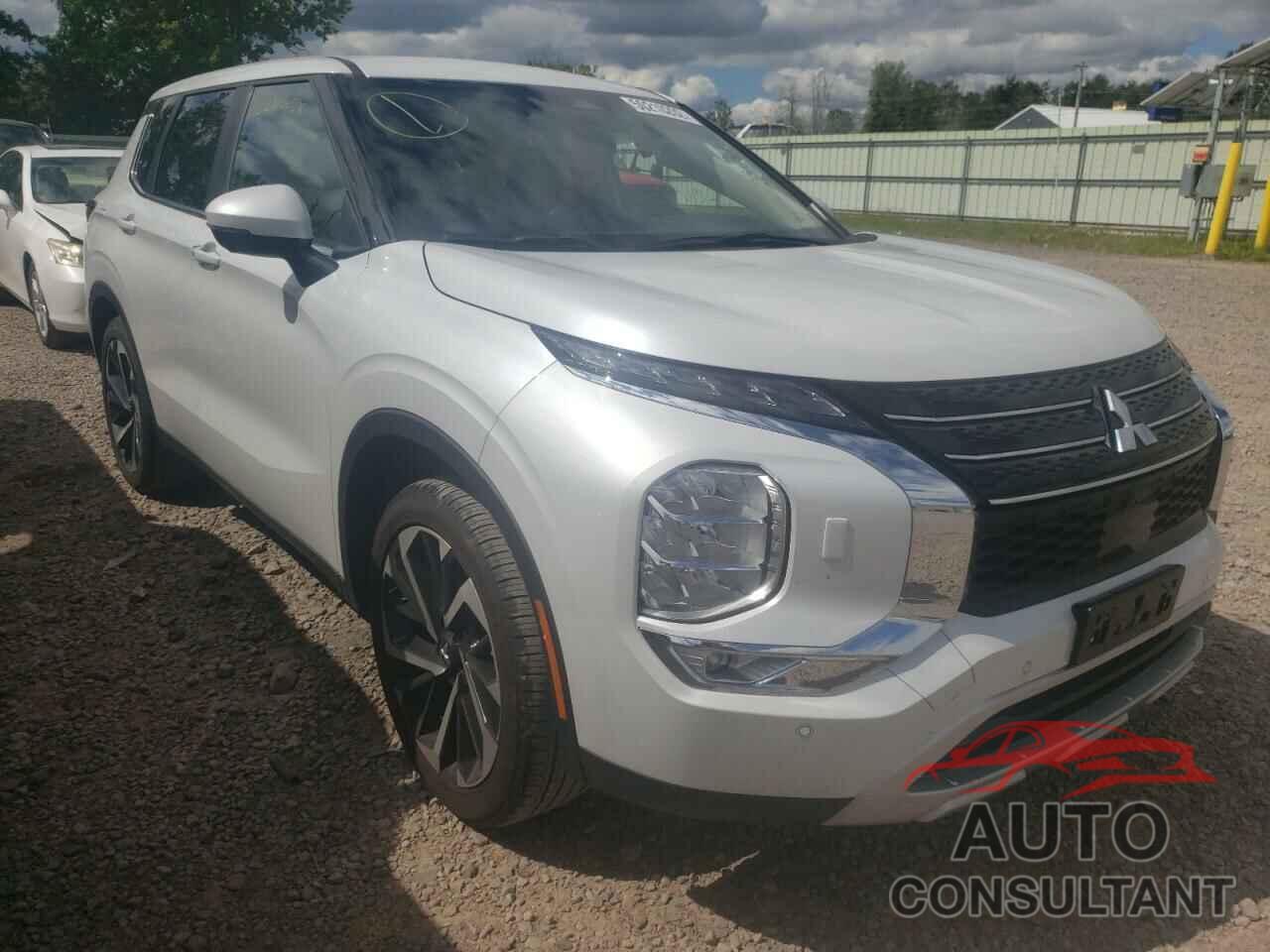 MITSUBISHI OUTLANDER 2022 - JA4J4UA83NZ049730