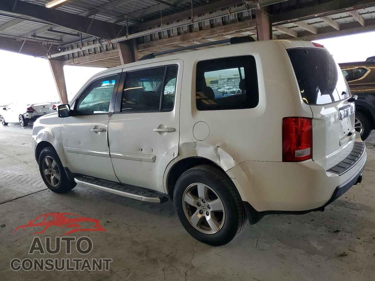HONDA PILOT 2011 - 5FNYF3H41BB010843