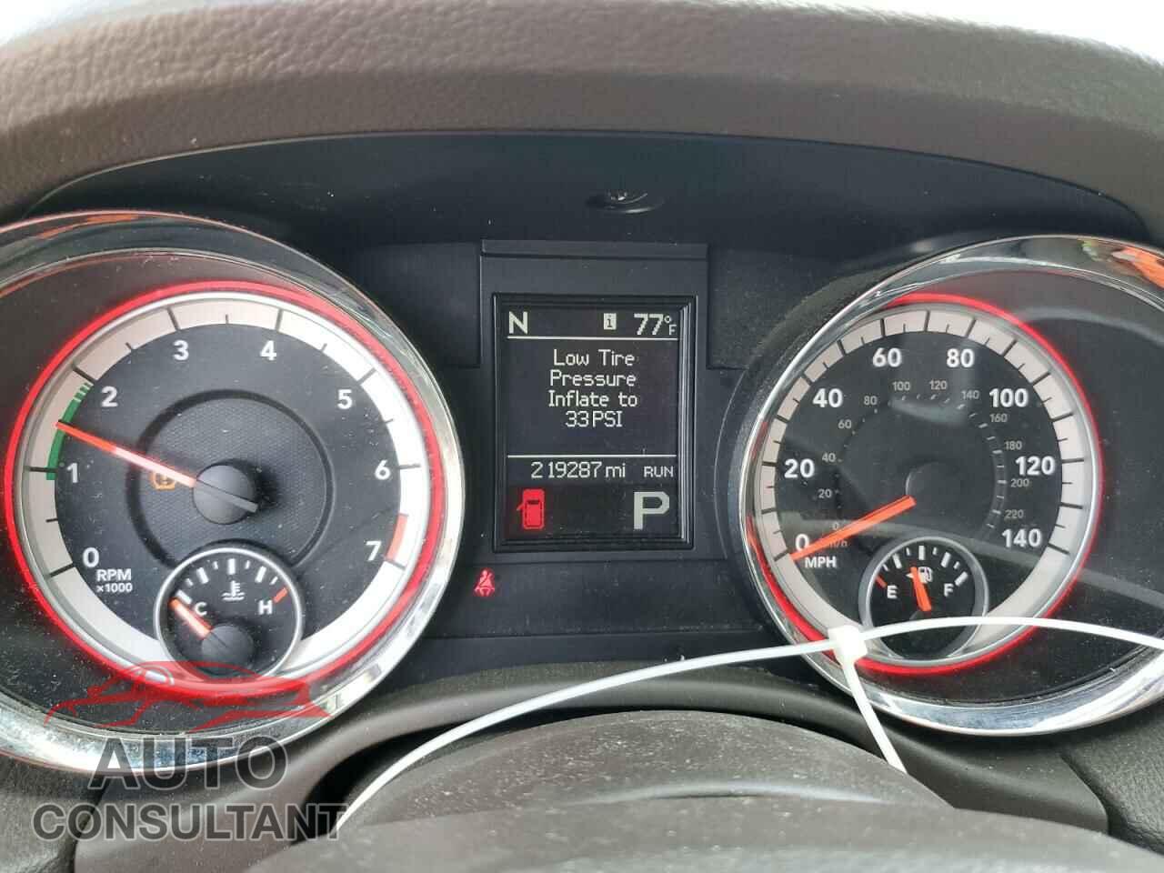 DODGE DURANGO 2013 - 1C4RDHAG4DC617038