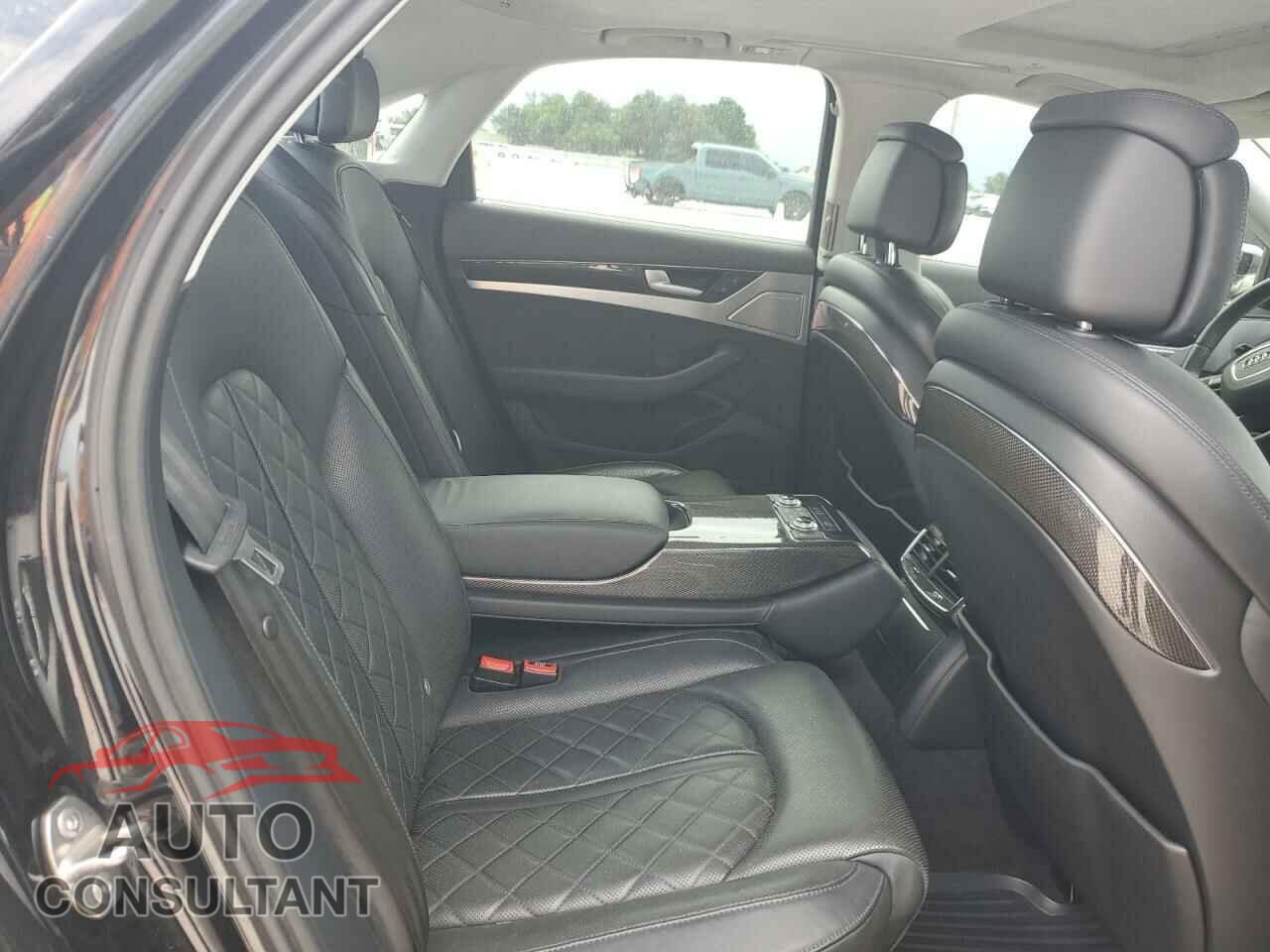 AUDI S8 2013 - WAUD2AFD9DN019583