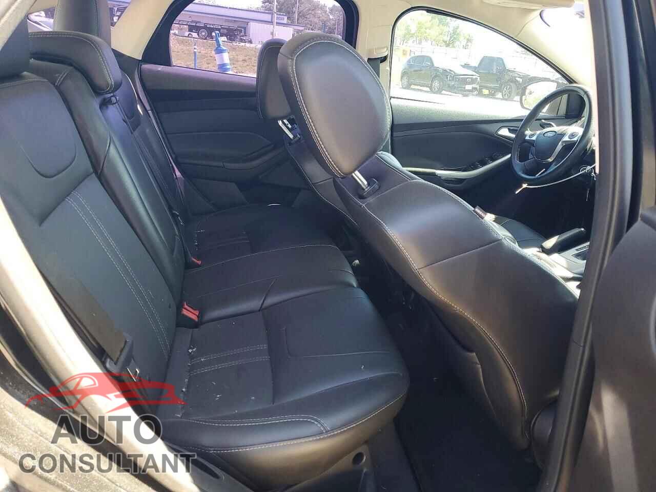 FORD FOCUS 2014 - 1FADP3K20EL213412