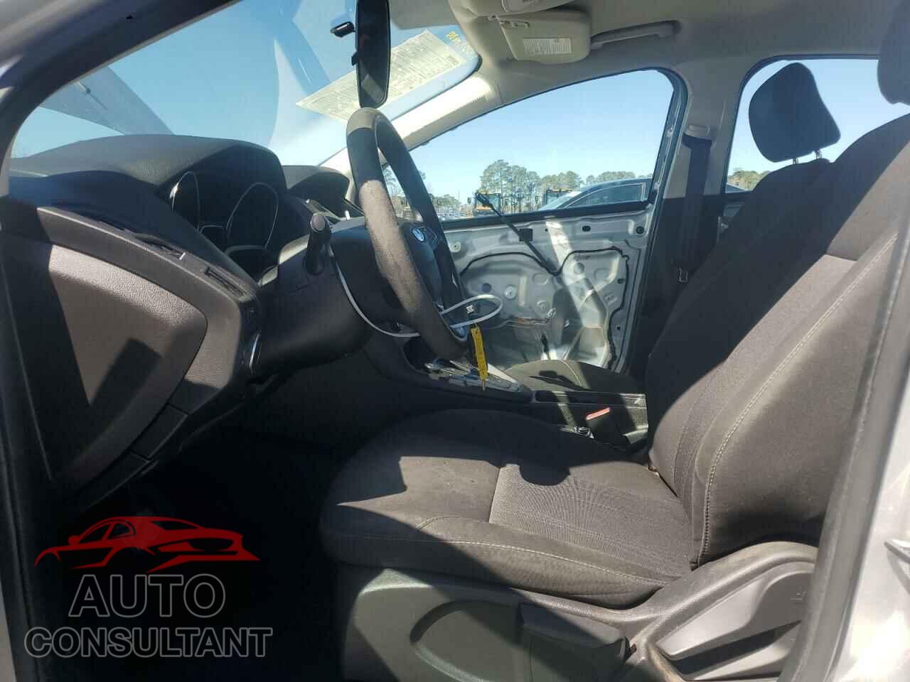 FORD FOCUS 2017 - 1FADP3FE5HL274425