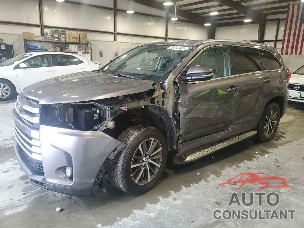 TOYOTA HIGHLANDER 2018 - 5TDKZRFH0JS279187