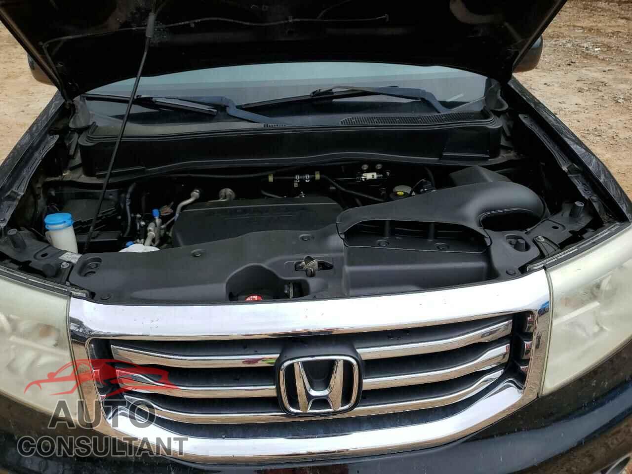 HONDA PILOT 2013 - 5FNYF3H90DB029852