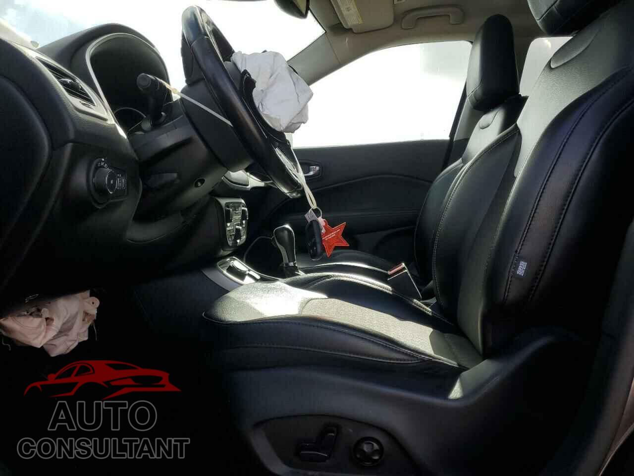 JEEP COMPASS 2019 - 3C4NJDBB2KT839906