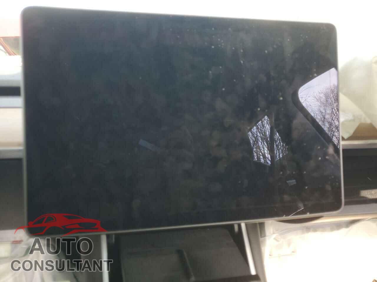 TESLA MODEL Y 2020 - 5YJYGDEEXLF013726