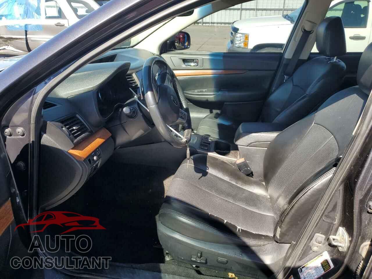SUBARU OUTBACK 2013 - 4S4BRDLC4D2226804