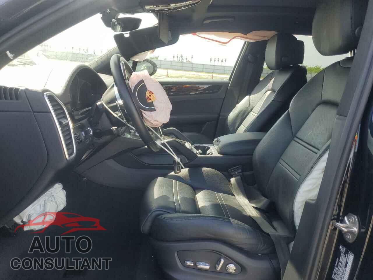 PORSCHE CAYENNE 2020 - WP1AA2AY7LDA05290