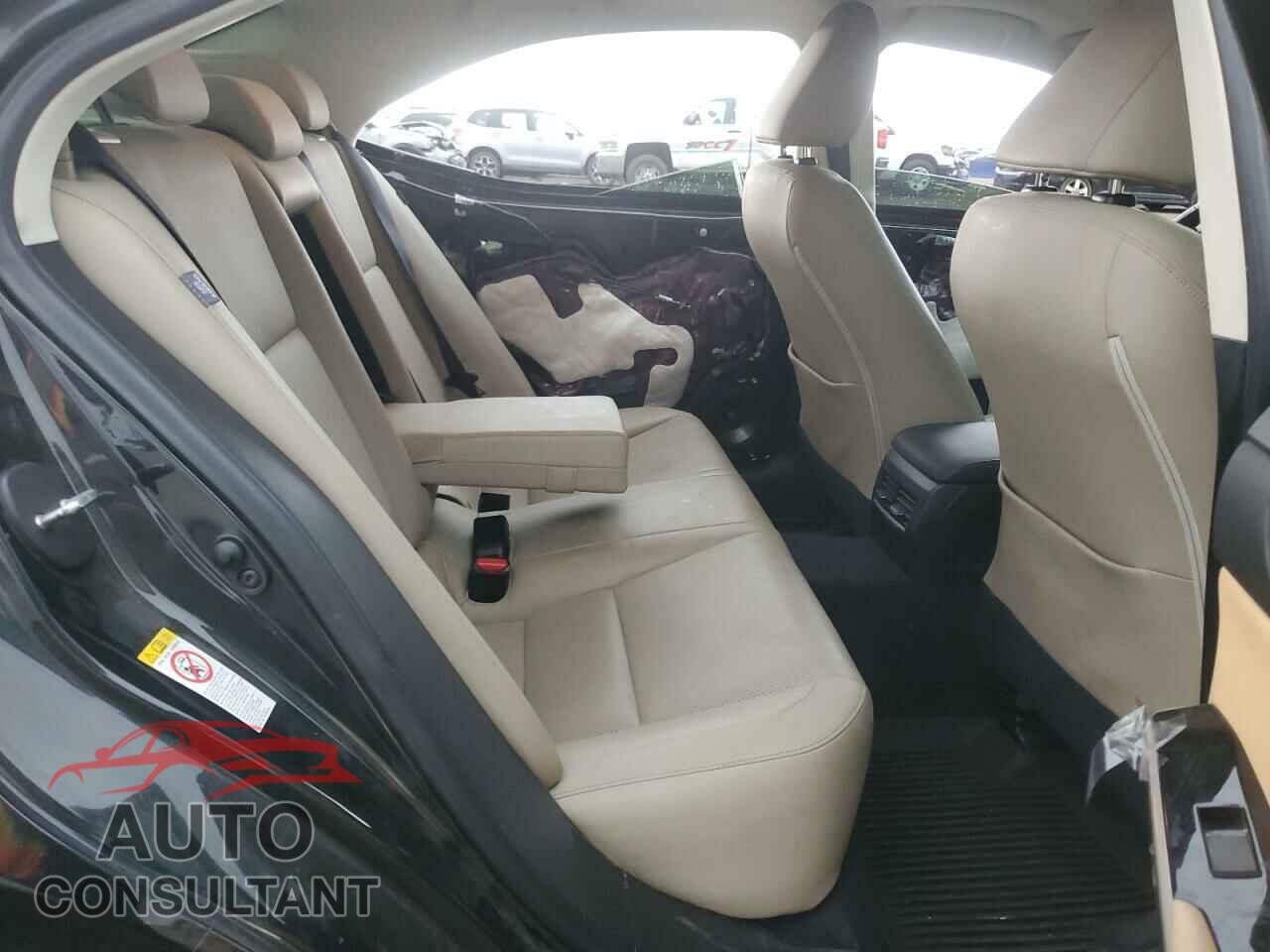 LEXUS IS 2017 - JTHCM1D20H5019311