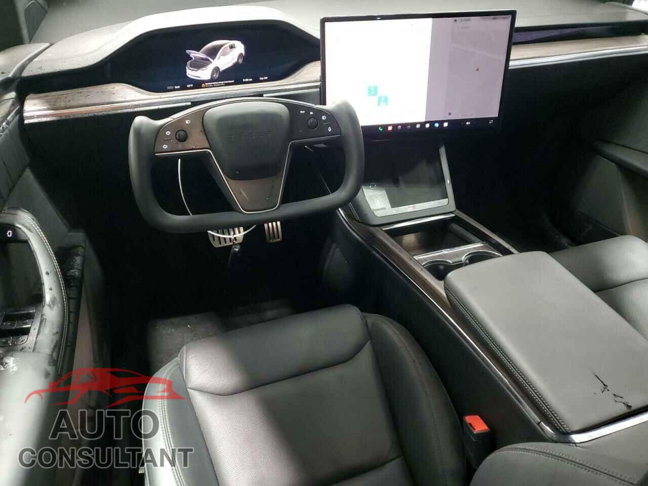 TESLA MODEL X 2023 - 7SAXCDE5XPF381338