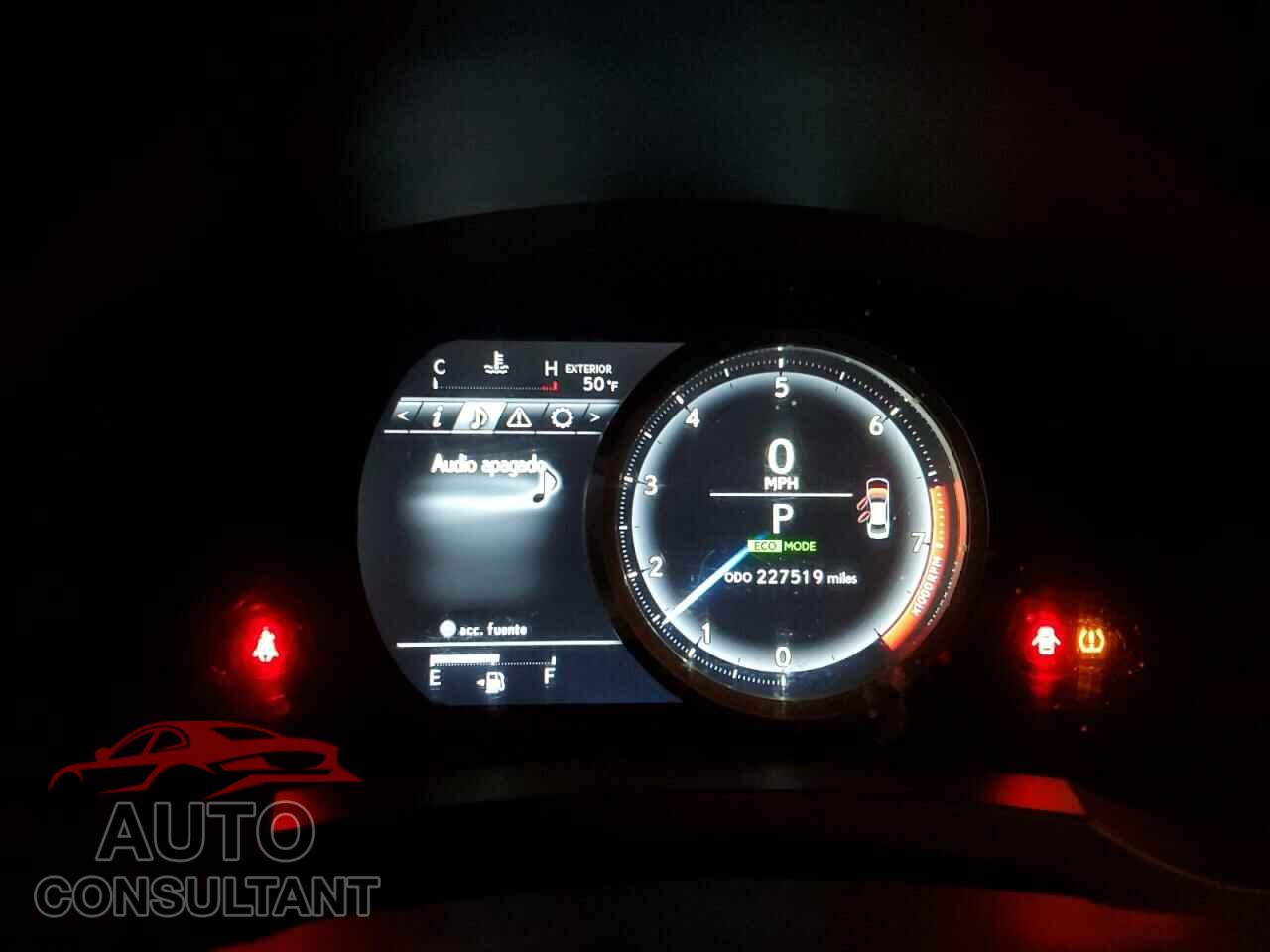 LEXUS IS 2015 - JTHBF1D25F5067115