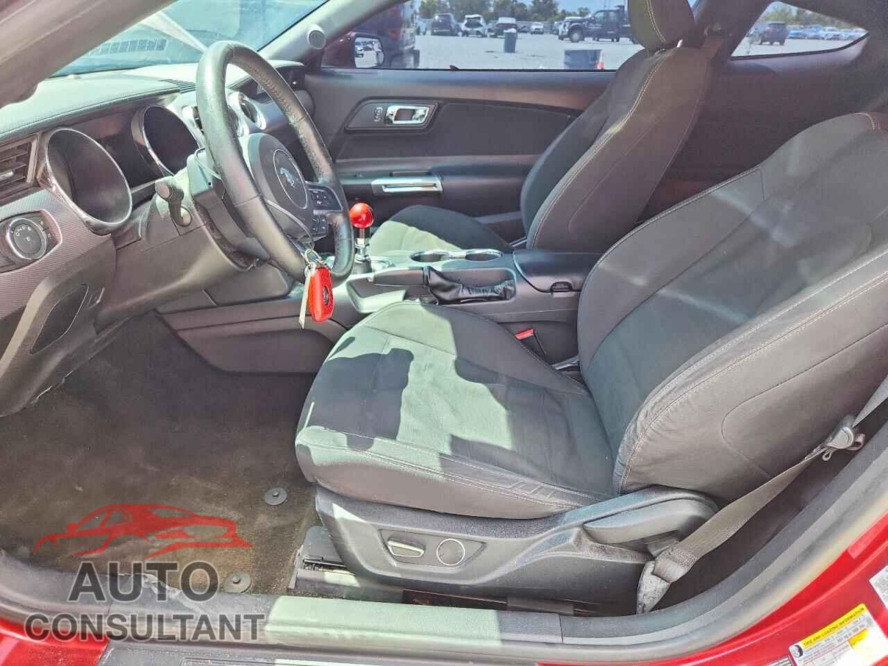 FORD MUSTANG 2017 - 1FA6P8TH8H5358716